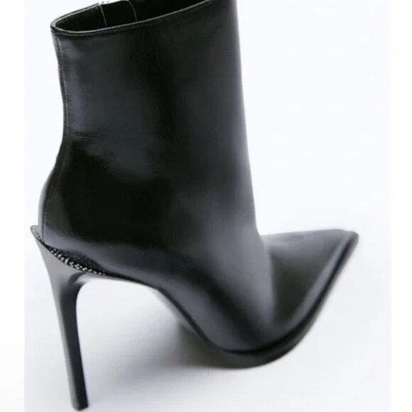 Zara high heeled ankle boots size 37. Worn once - Picture 3 of 10